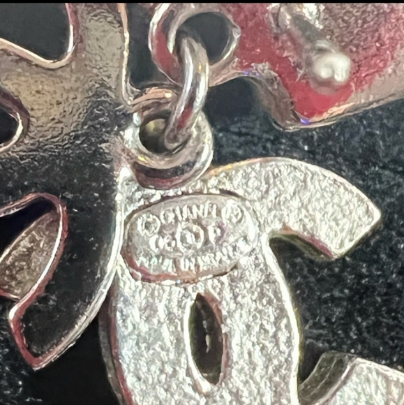 💕2X HP💕Authentic Chanel Earrings💕 - Picture 2 of 7